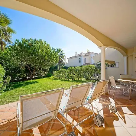 Villa Sleeps 4 With Air Con And Wifi *